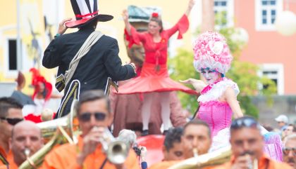 olata2015tag5parade-brugp565
