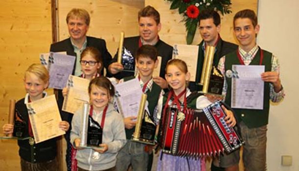 harmonikawm-2417-accordionsworldwide harmonikawm-2417-accordionsworldwide