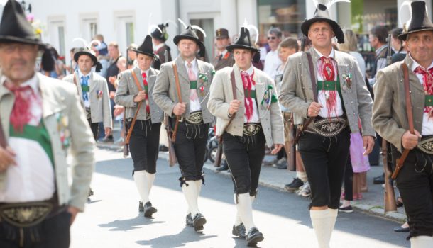 bataillonsschuetzenfestanras2017-g46-bru.jpg bataillonsschuetzenfestanras2017-g46-bru.jpg