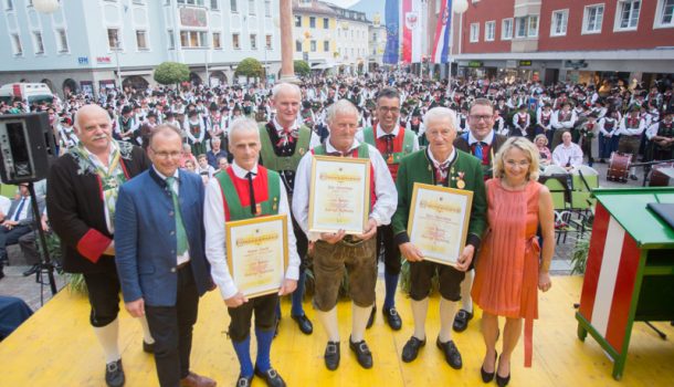 bezirksfestlienzertalbodenjohannesplatz-g27-bru bezirksfestlienzertalbodenjohannesplatz-g27-bru