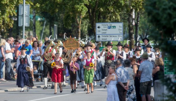 bezirksfestlienzertalbodenjohannesplatz-g3_-bru bezirksfestlienzertalbodenjohannesplatz-g3_-bru