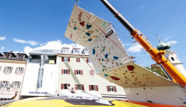 23.09.2017, Hauptplatz, Lienz, AUT, Free Solo Masters, Qualifikation, im Bild David Hanser (AUT) // David Hanser of Austria during qualifying for the Free Solo Masters. Lienz, Austria on 2017/09/23. EXPA Pictures © 2017, PhotoCredit: EXPA/ Johann Groder 23.09.2017, Hauptplatz, Lienz, AUT, Free Solo Masters, Qualifikation, im Bild David Hanser (AUT) // David Hanser of Austria during qualifying for the Free Solo Masters. Lienz, Austria on 2017/09/23. EXPA Pictures © 2017, PhotoCredit: EXPA/ Johann Groder