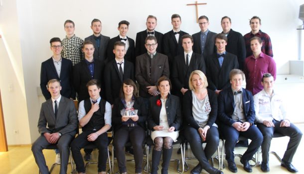 TFBS-Metallabschluss2017-gruppenbild-c-tfbs TFBS-Metallabschluss2017-gruppenbild-c-tfbs