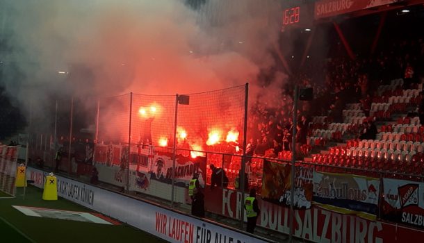 svrapidlienz-beiredbullsalzburg-Foto-2-Bengalisches-Feuer-c-svrapidlienzsonnenstadt svrapidlienz-beiredbullsalzburg-Foto-2-Bengalisches-Feuer-c-svrapidlienzsonnenstadt