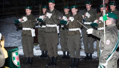 angelobungjgb24schlossbruck-militaermusik-bru angelobungjgb24schlossbruck-militaermusik-bru