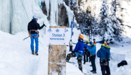 Eisklettern-Matrei_c_Ramona-Waldner05 Eisklettern-Matrei_c_Ramona-Waldner05