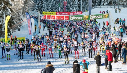 20.01.2018, Loipe Obertilliach, AUT, 44. Dolomitenlauf, Classicrace, im Bild Start // during the 44th Dolomitenlauf Classicrace at Obertilliach, Austria on 2018/01/20, EXPA Pictures © 2018 PhotoCredit: EXPA/ Michael Gruber