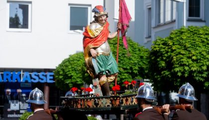 06.05.2018, Oesterreich, Lienz, Lienzer Innenstadt, Floriani Prozession - Im Bild der Heilige Florian als Statue , Brunner Images 2018, Foto: Brunner Images / Philipp Brunner