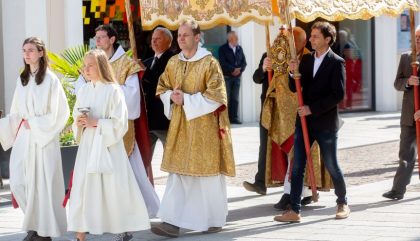 06.05.2018, Oesterreich, Lienz, Lienzer Innenstadt, Floriani Prozession - Im Bild Pater Martin und Pater Tobias , Brunner Images 2018, Foto: Brunner Images / Philipp Brunner