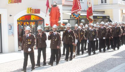 Auch heuer – im 150. Jahr ihres Bestehens - lud die Freiwillige Feuerwehr Lienz zur Florianiprozession. Das Fest des Hl. Florian – Schutzpatron der Feuerwehren – wird traditionsgemäß am 4. Mai gefeiert.
