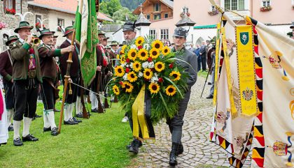 kaiserschuetzen-osttirol-gruendung-fahnen-c-brunner-g018