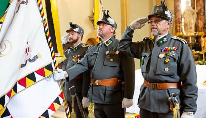 kaiserschuetzen-osttirol-gruendung-fahnen-c-brunner-g020