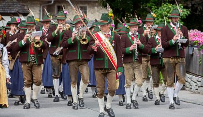 kaiserschuetzen-osttirol-gruendung-fahnen-c-brunner-g05