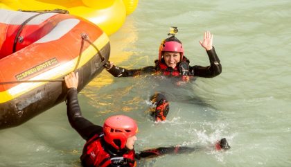 29.09.2018, Oesterreich, Lienz, Isel, Entenaktion, Im Bild Verena Steiner Wasserrettung Lienz - Brunner Images 2018, Foto: Brunner Images / Philipp Brunner 29.09.2018, Oesterreich, Lienz, Isel, Entenaktion, Im Bild Verena Steiner Wasserrettung Lienz - Brunner Images 2018, Foto: Brunner Images / Philipp Brunner