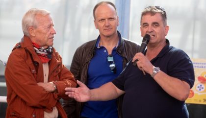 29.09.2018, Oesterreich, Lienz, Borg Areal, Entenaktion, Im Bild v.l.: Kambert Gruenauer, Notar MArkus Mayr und Praesident Wasserrettung Lienz Meinhard Pargger - Brunner Images 2018, Foto: Brunner Images / Philipp Brunner 29.09.2018, Oesterreich, Lienz, Borg Areal, Entenaktion, Im Bild v.l.: Kambert Gruenauer, Notar MArkus Mayr und Praesident Wasserrettung Lienz Meinhard Pargger - Brunner Images 2018, Foto: Brunner Images / Philipp Brunner
