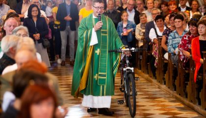Einfuehrung des Neuen Pfarrers