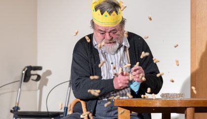 Theaterpremiere Besuchzeit von Felix Mitterer
