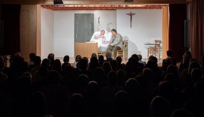 Theaterpremiere Besuchzeit von Felix Mitterer