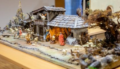 16.12.2018, Oesterreich, Anras, Gemeindeplatz, Bergadvent, Im Bild: Die Krippenausstellung der Veranstaltung , Brunner Images 2018, Foto: Brunner Images / Philipp Brunner