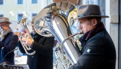 16.12.2018, Oesterreich, Anras, Gemeindeplatz, Bergadvent, Im Bild: Christian Kollreider von Anras Brass , Brunner Images 2018, Foto: Brunner Images / Philipp Brunner