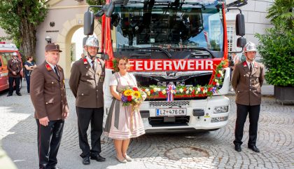 Segnung der neuen Drehleiter Segnung der neuen Drehleiter