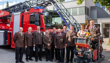 Segnung der neuen Drehleiter Segnung der neuen Drehleiter