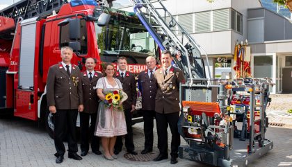 Segnung der neuen Drehleiter Segnung der neuen Drehleiter