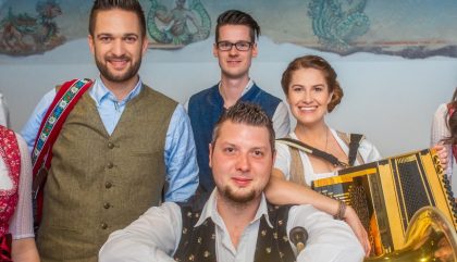 ServusTV musikantenstamm_c_brunner (3) ServusTV musikantenstamm_c_brunner (3)