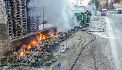 17.02.2019 - Muellcontainerbrand - Lienz 17.02.2019 - Muellcontainerbrand - Lienz