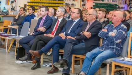 07.02.2019, Oesterreich, Lienz, Tischlerei Forcher, Unternehmerforum Dolomitenbank, Im Bild v.l.: Dolomitenbank Prokurist Martin Libiseller, Dolomitenbank Direktor Hans-Joerg Mattersberger, Dir. Mag. Peter Paul Groder, Prokurist Tischlerei Forcher Andreas Wolsegger und Geschaeftsfuehrer Tischlerei Forcher Gerhard Forcher, Brunner Images 2019, Foto: Brunner Images / Philipp Brunner 07.02.2019, Oesterreich, Lienz, Tischlerei Forcher, Unternehmerforum Dolomitenbank, Im Bild v.l.: Dolomitenbank Prokurist Martin Libiseller, Dolomitenbank Direktor Hans-Joerg Mattersberger, Dir. Mag. Peter Paul Groder, Prokurist Tischlerei Forcher Andreas Wolsegger und Geschaeftsfuehrer Tischlerei Forcher Gerhard Forcher, Brunner Images 2019, Foto: Brunner Images / Philipp Brunner