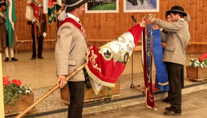 150JahreBergfuehrerKals-Fahnenband Kals