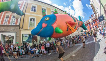 27.07.2019 - 28. Int. Strassentheaterfestival OLALA Mittagsparade - Lienz 27.07.2019 - 28. Int. Strassentheaterfestival OLALA Mittagsparade - Lienz