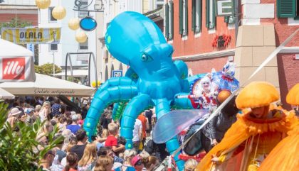 27.07.2019 - 28. Int. Strassentheaterfestival OLALA Mittagsparade - Lienz 27.07.2019 - 28. Int. Strassentheaterfestival OLALA Mittagsparade - Lienz