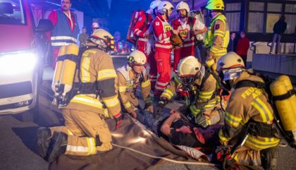 28.09.2019 - KAT-Uebung - PKW in Menschenmenge - Assling 28.09.2019 - KAT-Uebung - PKW in Menschenmenge - Assling