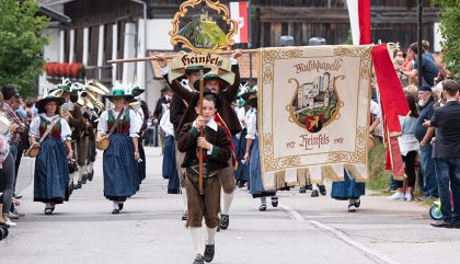 Bezirksmusikfest-Strassen-3-c-brunnerimages
