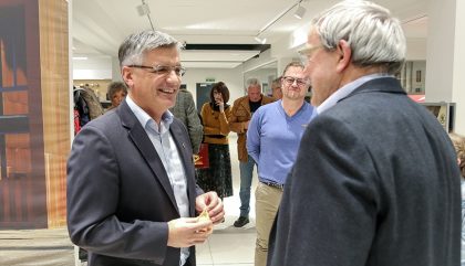CityRing-Hauptverlosung2020_Gewinner-Webhofer-mit-Geiger-_c-OsttirolHeute CityRing-Hauptverlosung2020_Gewinner-Webhofer-mit-Geiger-_c-OsttirolHeute
