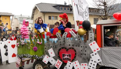 Faschingsumzug-Sillian_78Wunderland_c-OsttirolHeute Faschingsumzug-Sillian_78Wunderland_c-OsttirolHeute