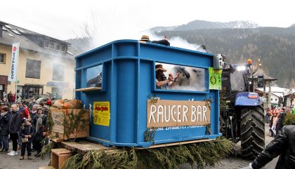 Faschingsumzug-Sillian_84Raucherbar_c-OsttirolHeute Faschingsumzug-Sillian_84Raucherbar_c-OsttirolHeute