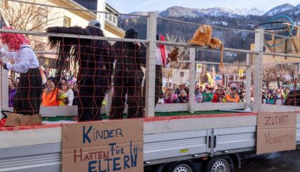 Faschingsumzug Sillian 130224_c_Osttirol heute (65 Faschingsumzug Sillian 130224_c_Osttirol heute (65