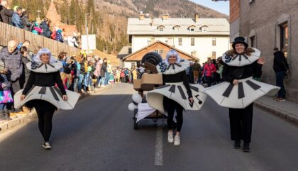 Faschingsumzug Sillian 130224_c_Osttirol heute (8 Faschingsumzug Sillian 130224_c_Osttirol heute (8