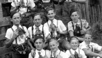 69 Schuhplattler_c_Sammlung Museumsverein Mittersill - OSR G. Lauth W. Reifmueller 69 Schuhplattler_c_Sammlung Museumsverein Mittersill - OSR G. Lauth W. Reifmueller